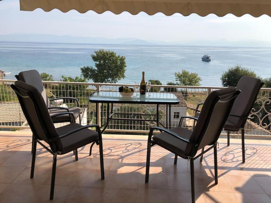 Sea View Apartment With Swimning Pool Mesongi Exterior photo