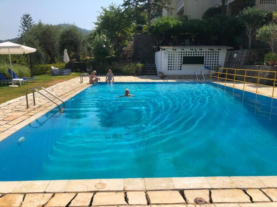 Sea View Apartment With Swimning Pool Mesongi Exterior photo