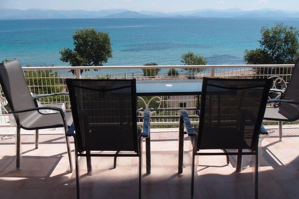 Sea View Apartment With Swimning Pool Mesongi Exterior photo